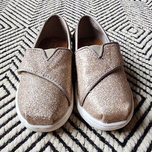 TOMS Toddler Rose Gold Glitter / Sparkle Velcro Shoes, Size 9T, New In Box
